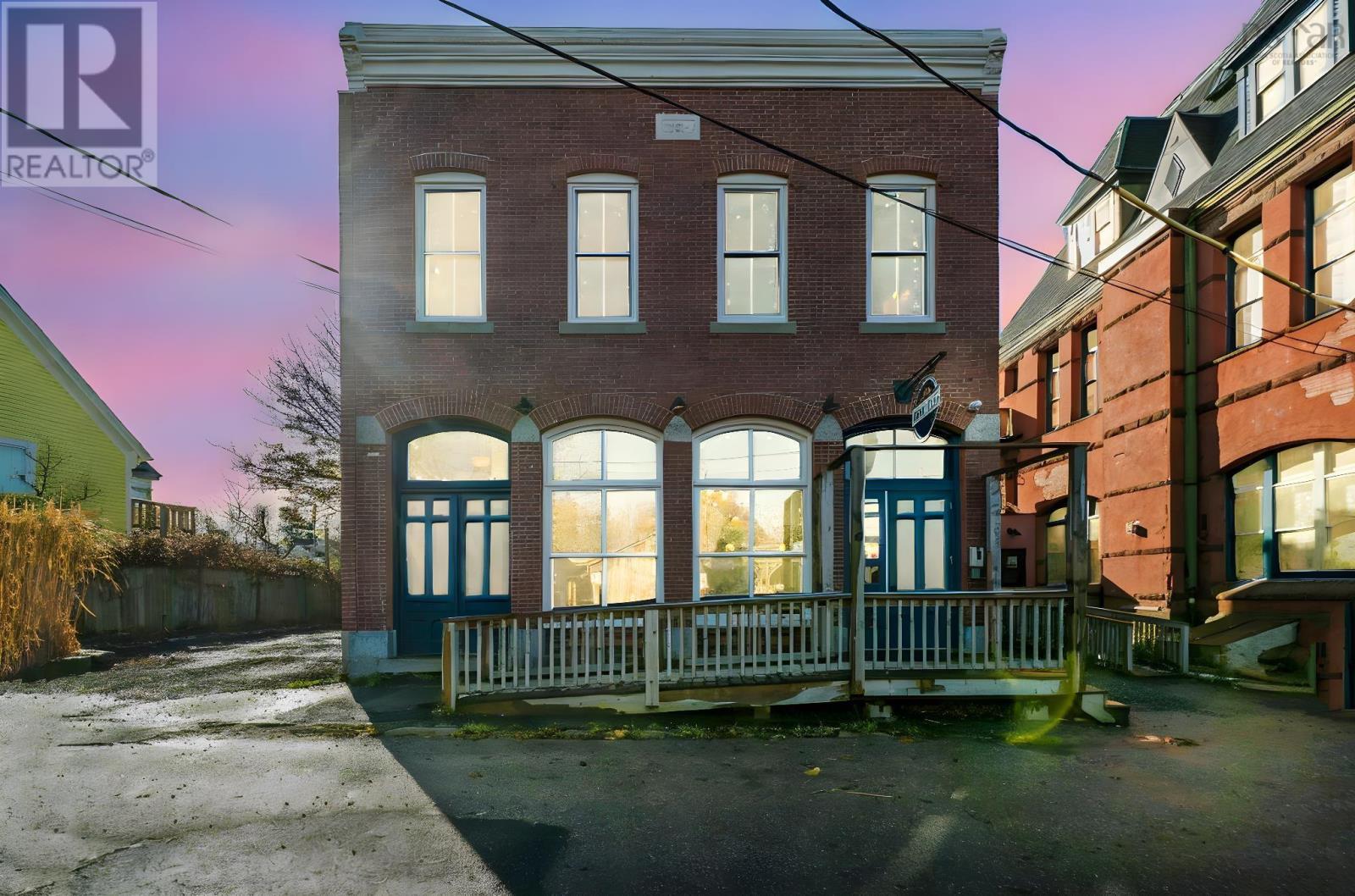 MLS® listing #29182450 for sale located at 9 Church St, 208 St George Street Street