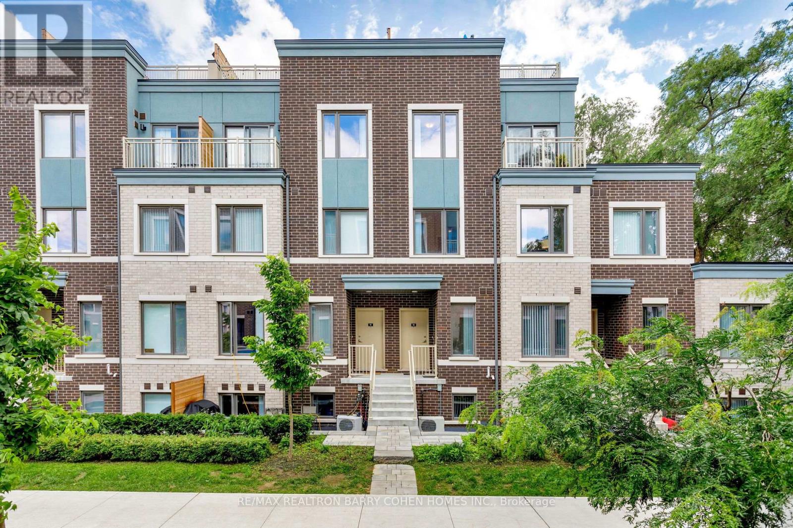 MLS® listing #29182486 for sale located at 98 - 20 WILLIAM JACKSON WAY