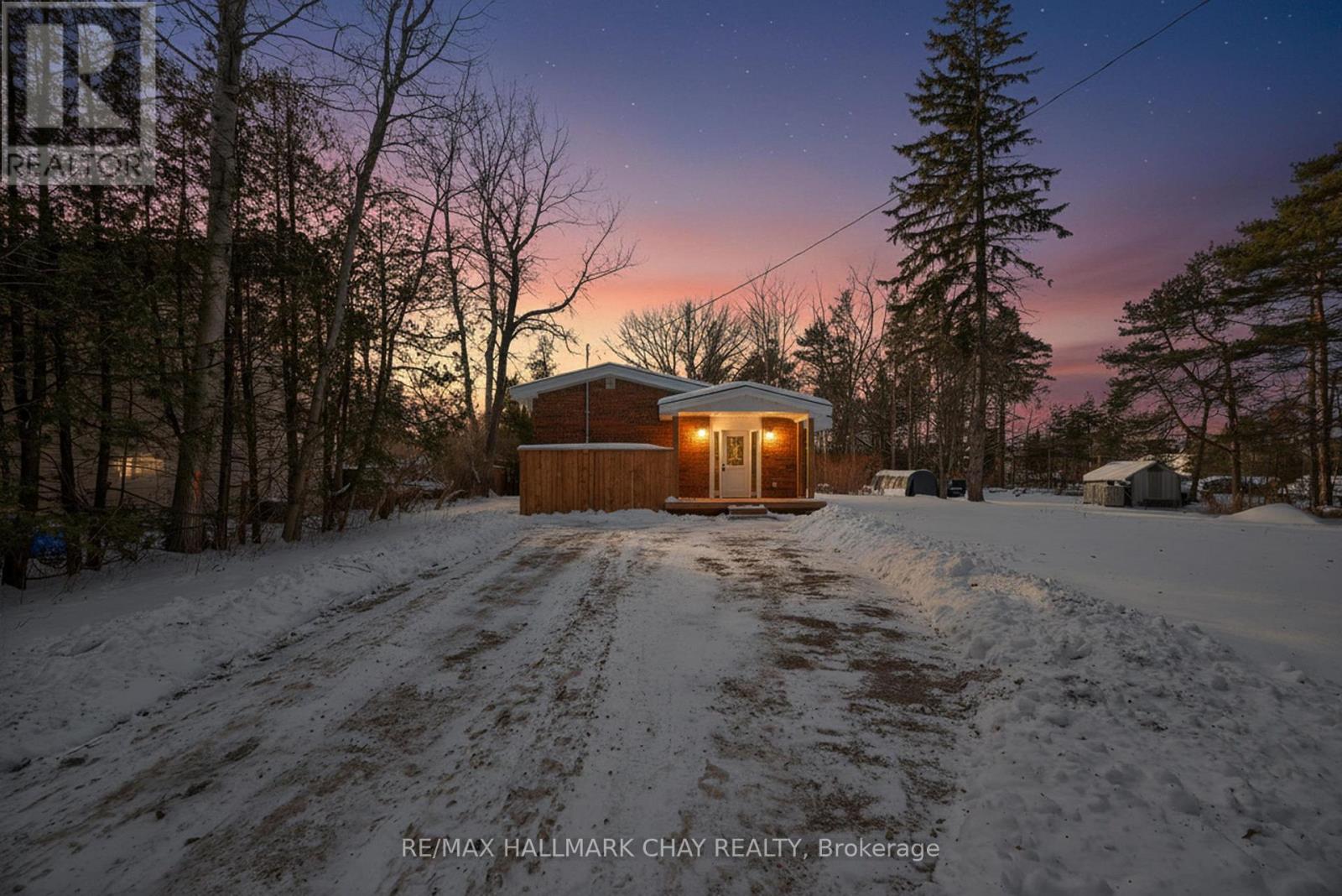 MLS® listing #29182616 for sale located at 8717 BEACHWOOD ROAD