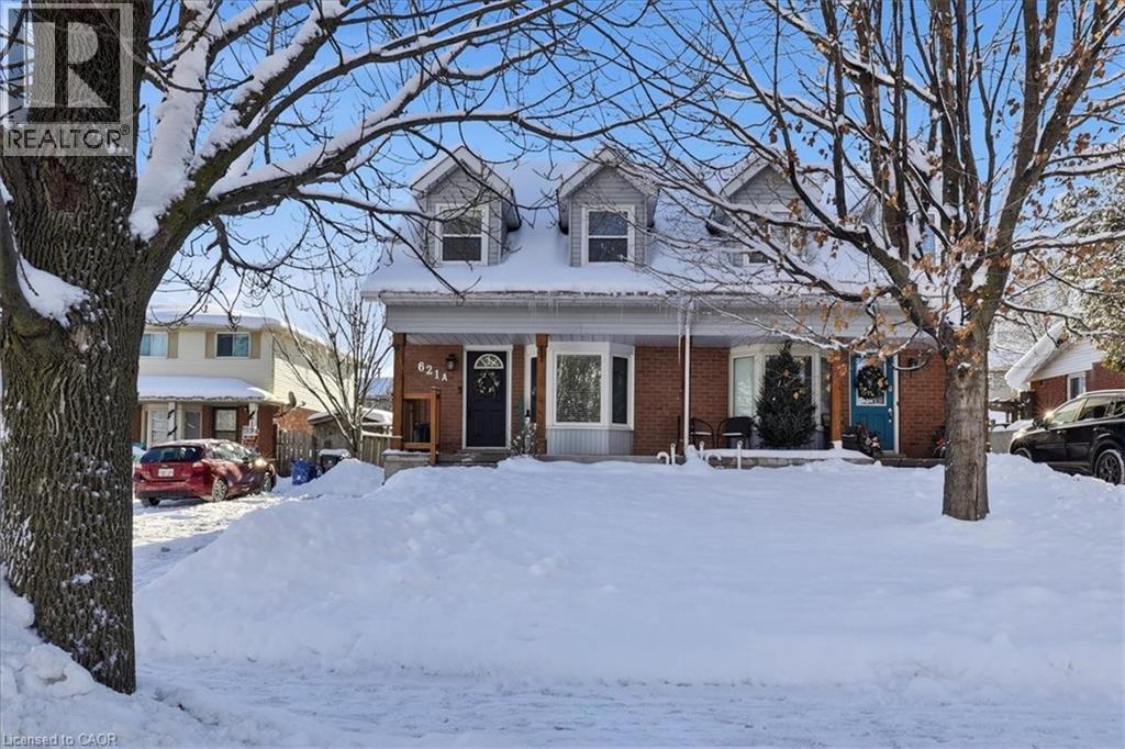 MLS® listing #29182622 for sale located at 621 PINEROW Crescent Unit# A