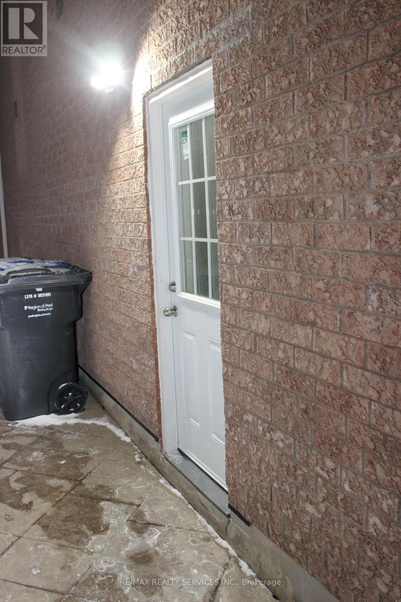 MLS® listing #29183272 for sale located at 21 JACKSONVILLE DRIVE