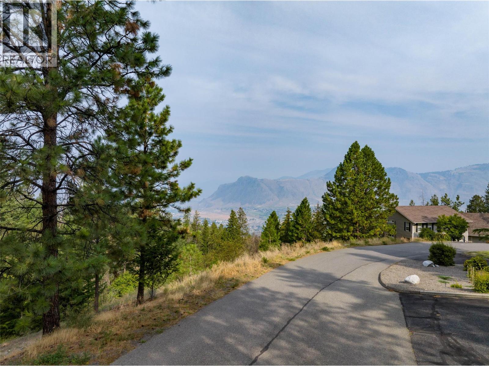 MLS® listing #29185145 for sale located at 1970 HIGH SCHYLEA Drive