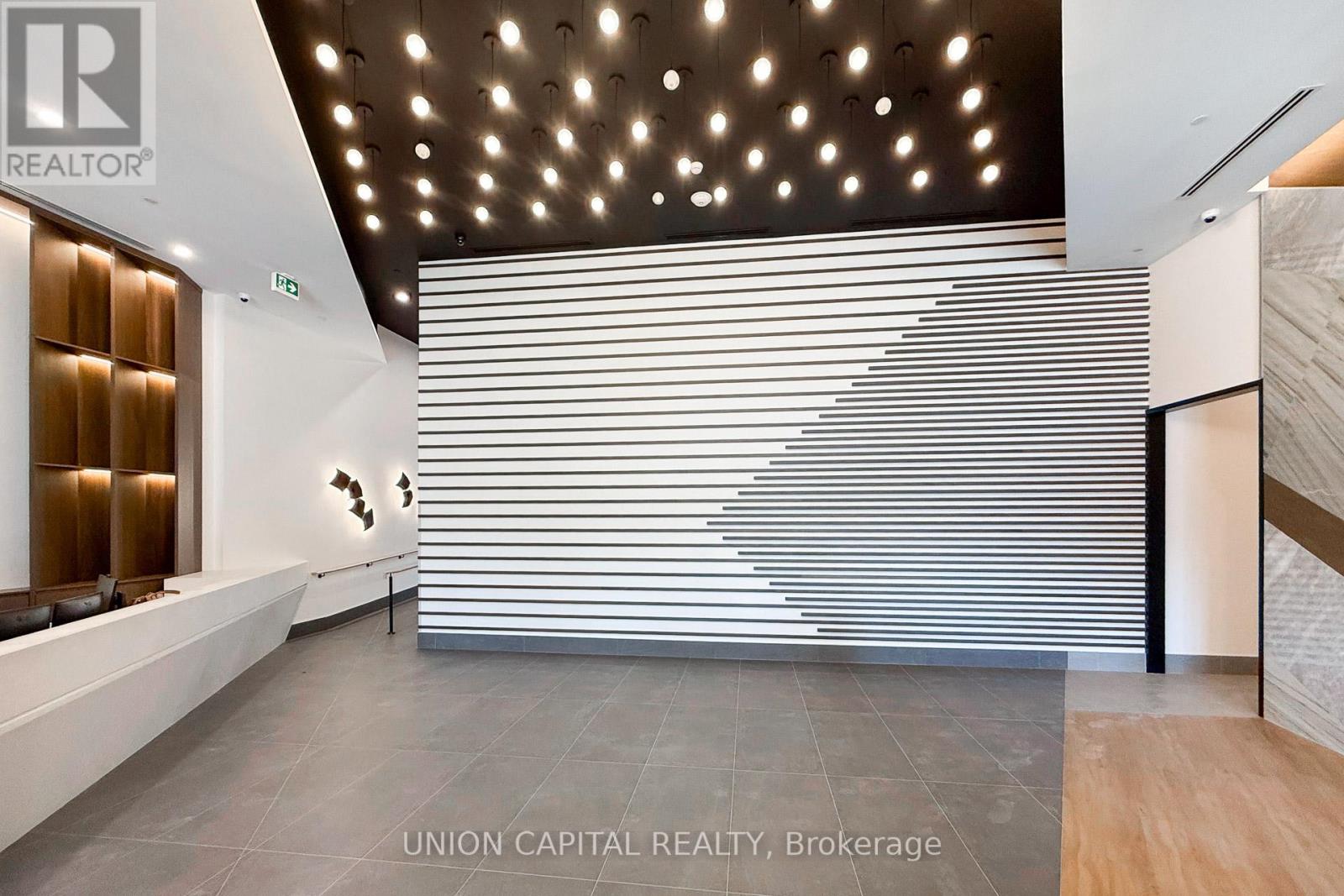 MLS® listing #29185362 for sale located at 710 - 1037 THE QUEENSWAY