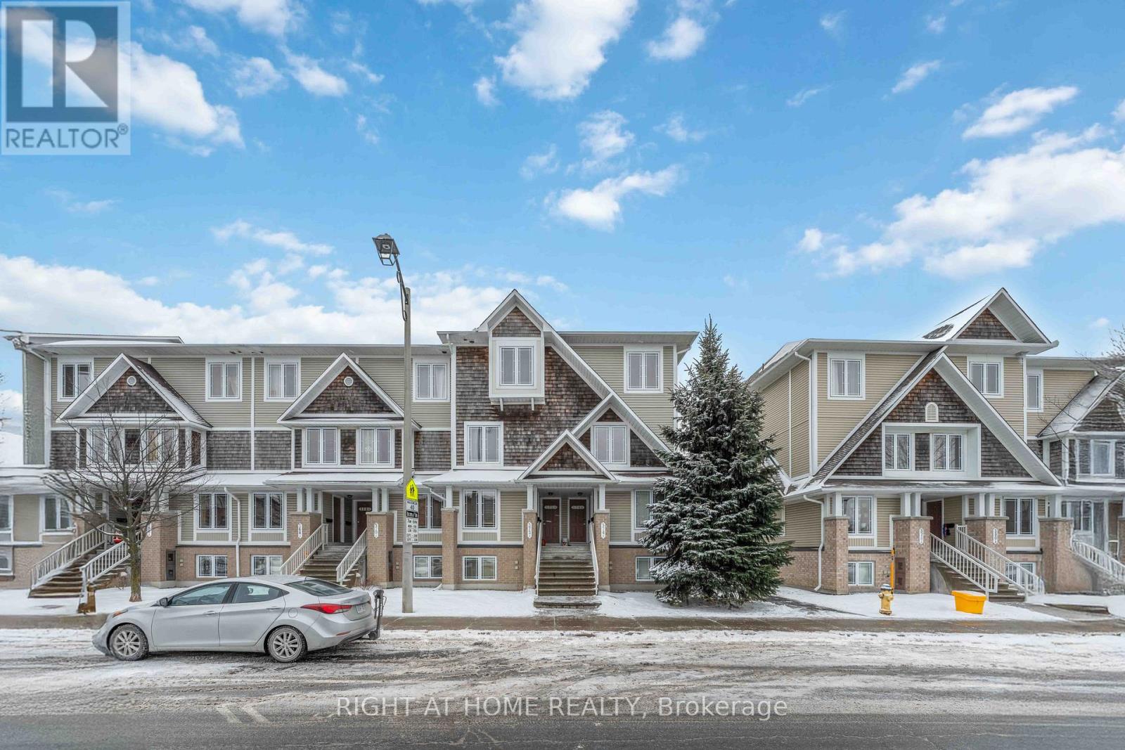 MLS® listing #29185695 for sale located at B - 574 CHAPMAN MILLS DRIVE