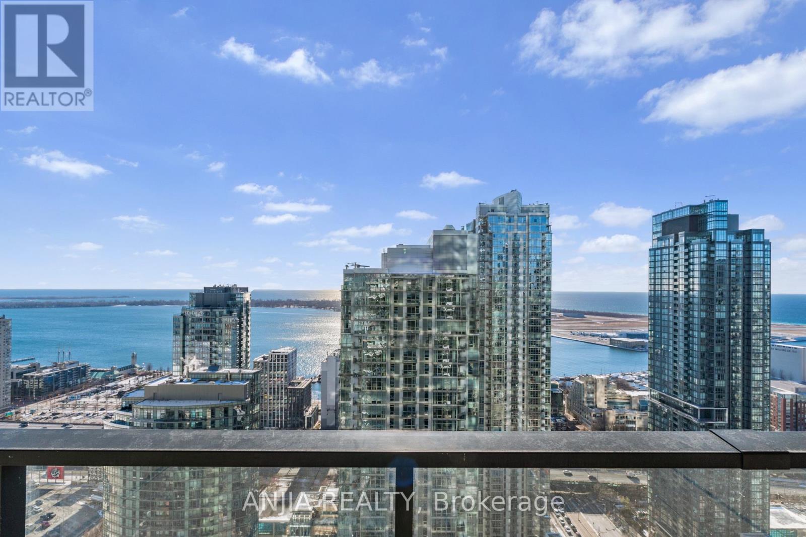 MLS® listing #29185697 for sale located at 4108 - 1 CONCORD CITYPLACE WAY