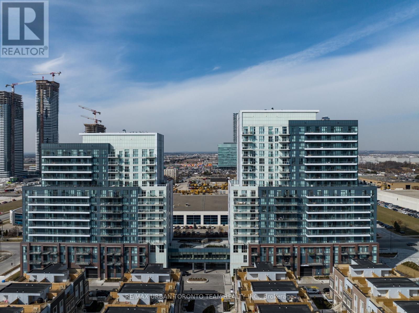 MLS® listing #29186315 for sale located at 316 - 38 HONEYCRISP CRESCENT