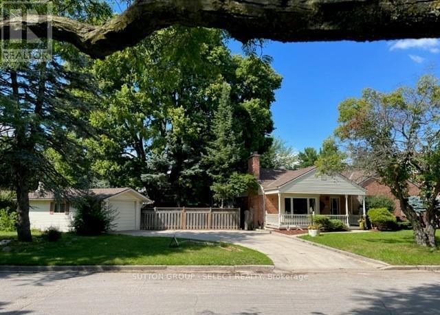 MLS® listing #29186358 for sale located at UPPER - 6 KIRKTON COURT