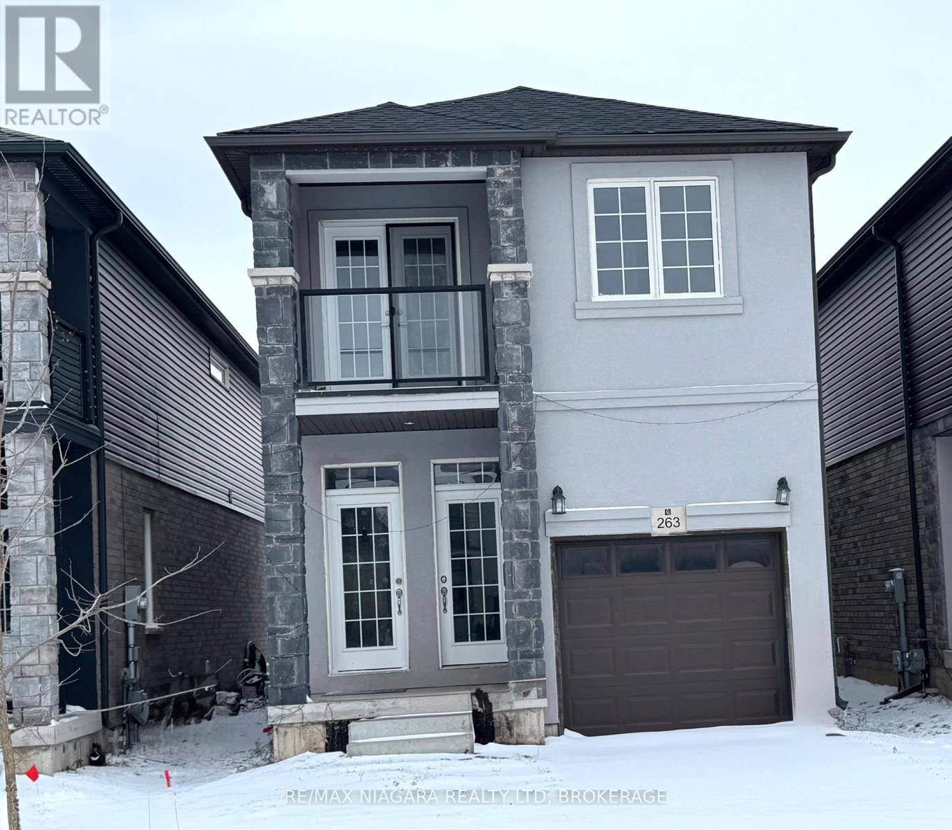 MLS® listing #29188731 for sale located at 263 LOUISE STREET