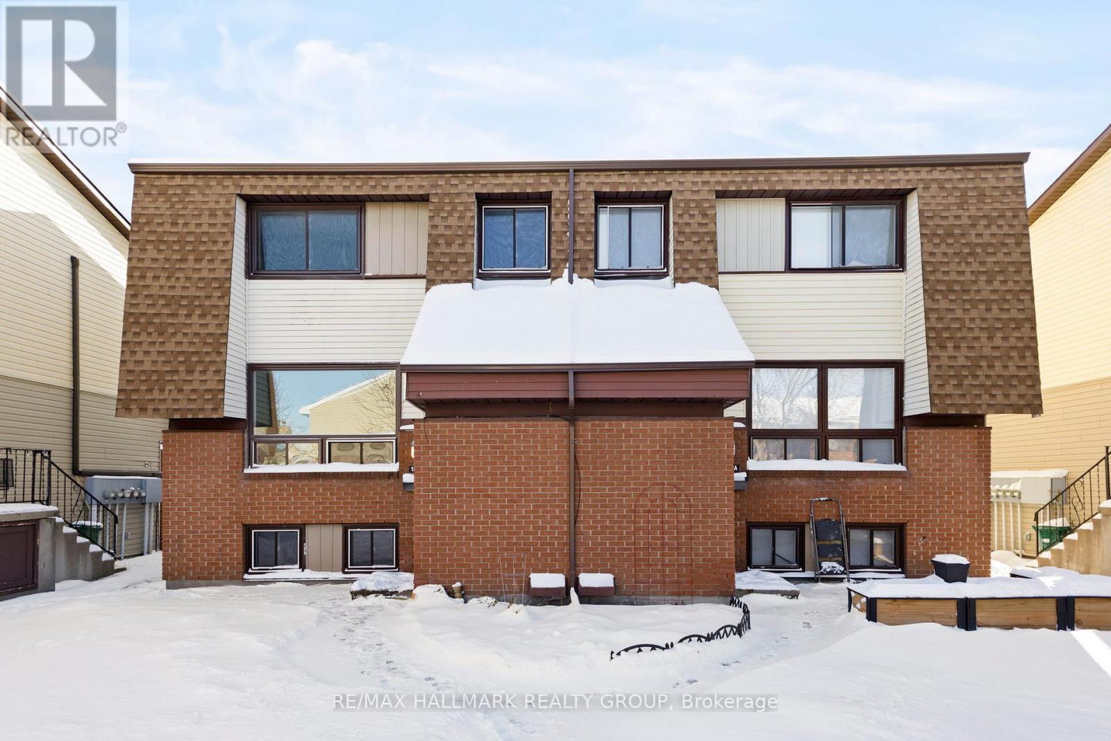MLS® listing #29188955 for sale located at 15B WOODVALE GREEN