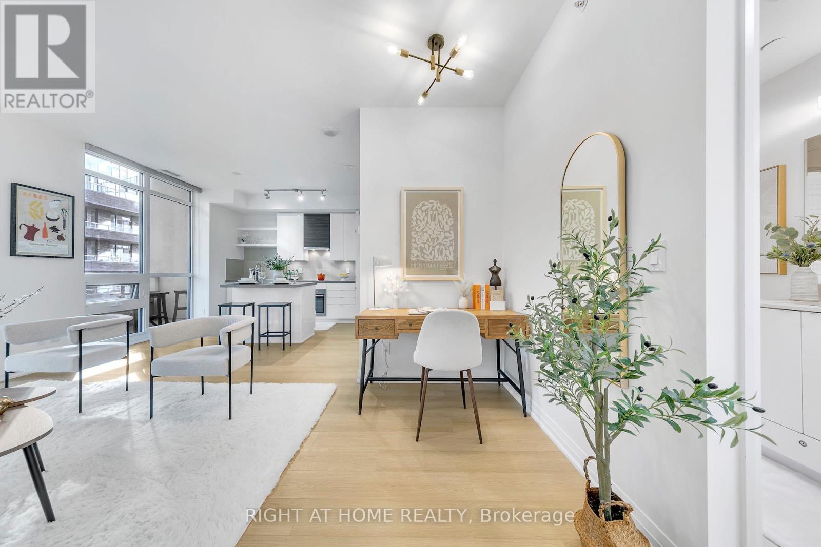 MLS® listing #29189662 for sale located at 414 - 59 ANNIE CRAIG DRIVE