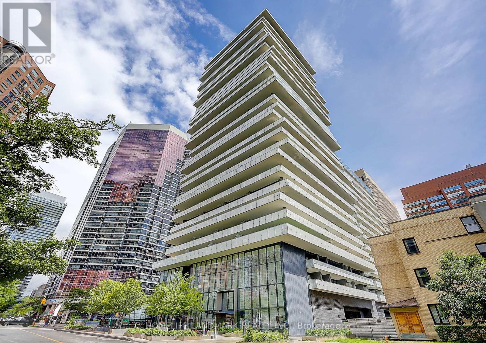 MLS® listing #29191358 for sale located at 1909 - 57 ST JOSEPH STREET