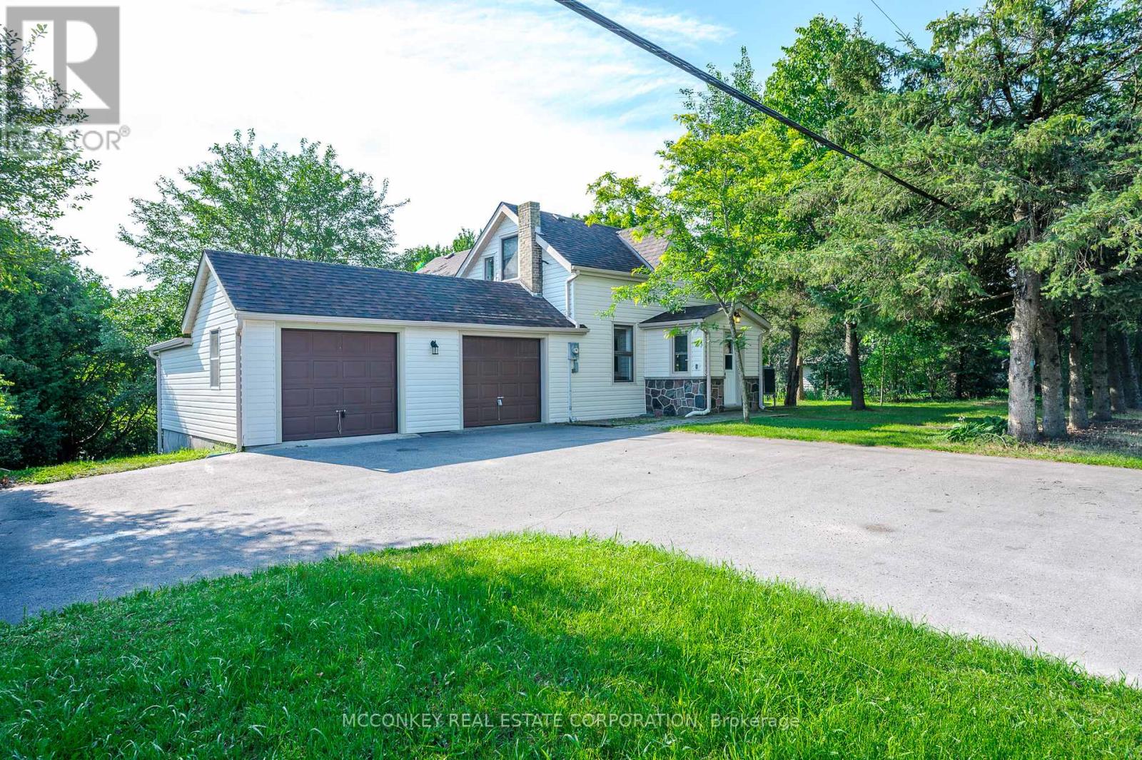 MLS® listing #29191458 for sale located at 1767 YOUNG'S POINT ROAD