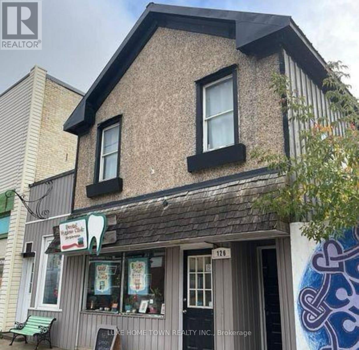 MLS® listing #29191814 for sale located at 126 GARAFRAXA STREET