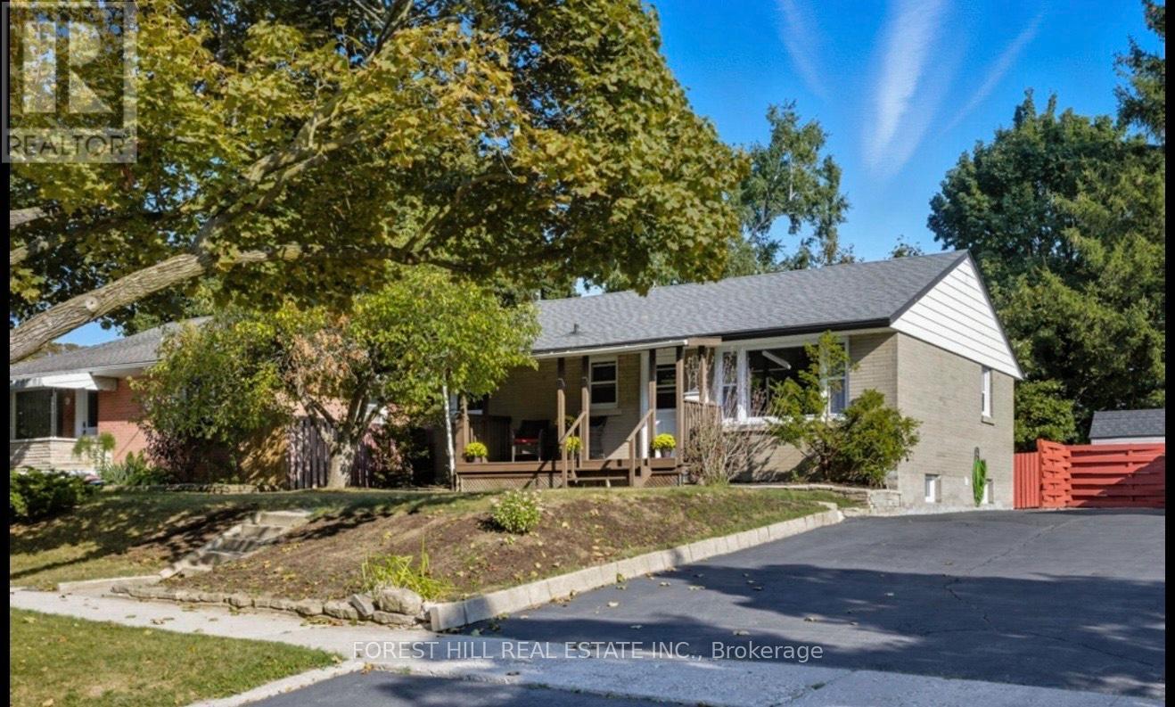 MLS® listing #29191902 for sale located at BSMT - 27 BROADMOOR AVENUE