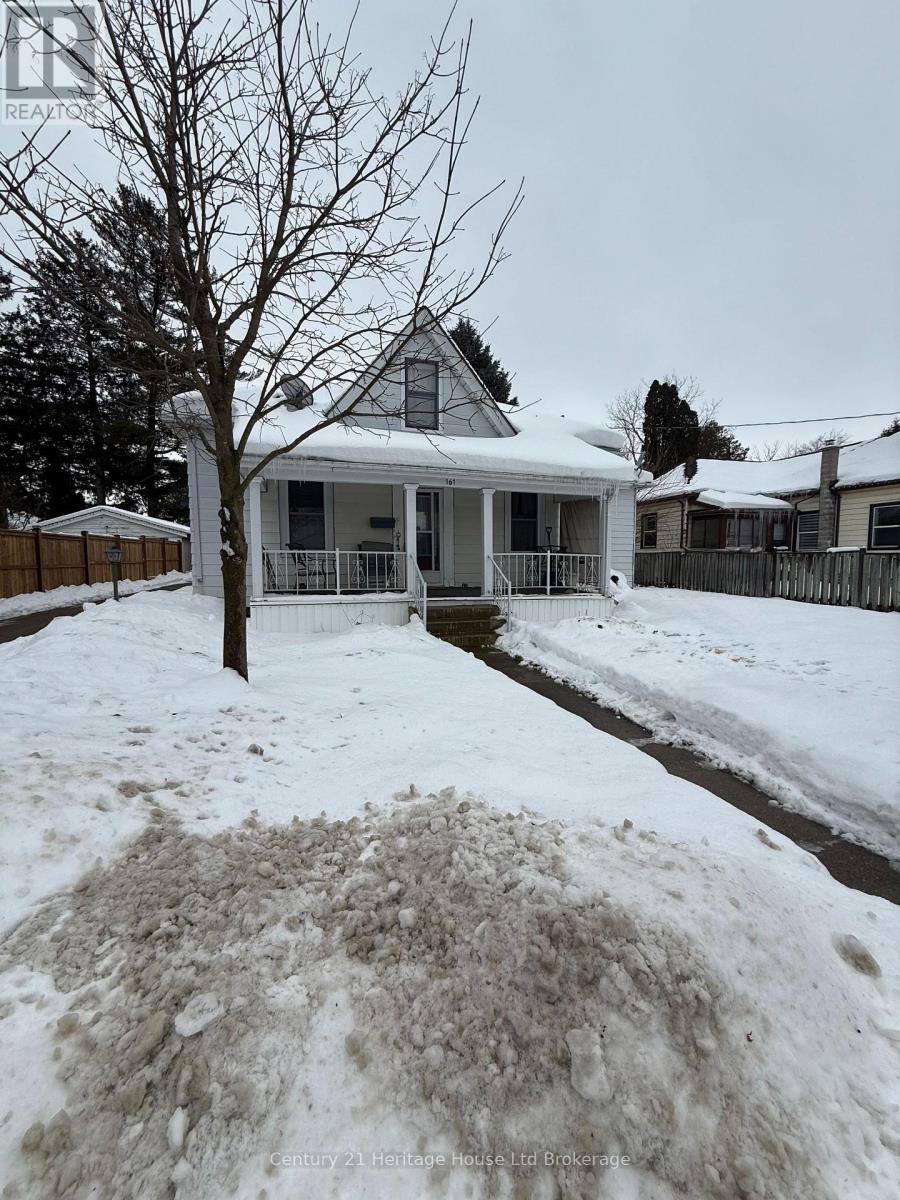 MLS® listing #29193517 for sale located at 161 SYDENHAM STREET
