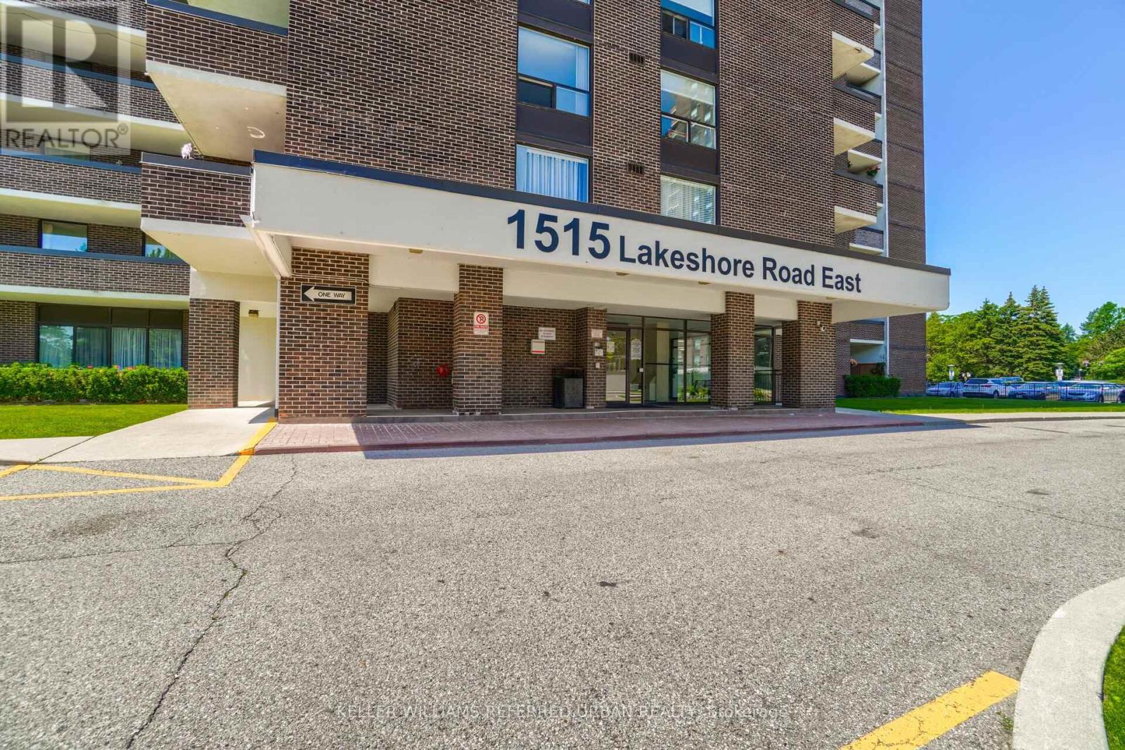 MLS® listing #29193839 for sale located at 404 - 1515 LAKESHORE ROAD E