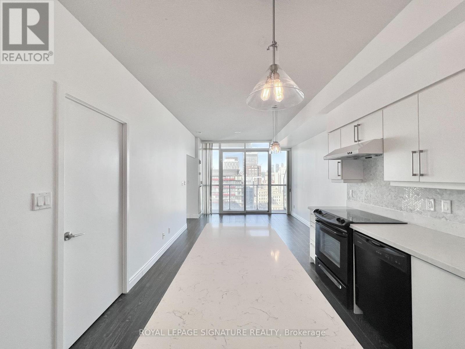 MLS® listing #29195094 for sale located at 2705 - 126 SIMCOE STREET