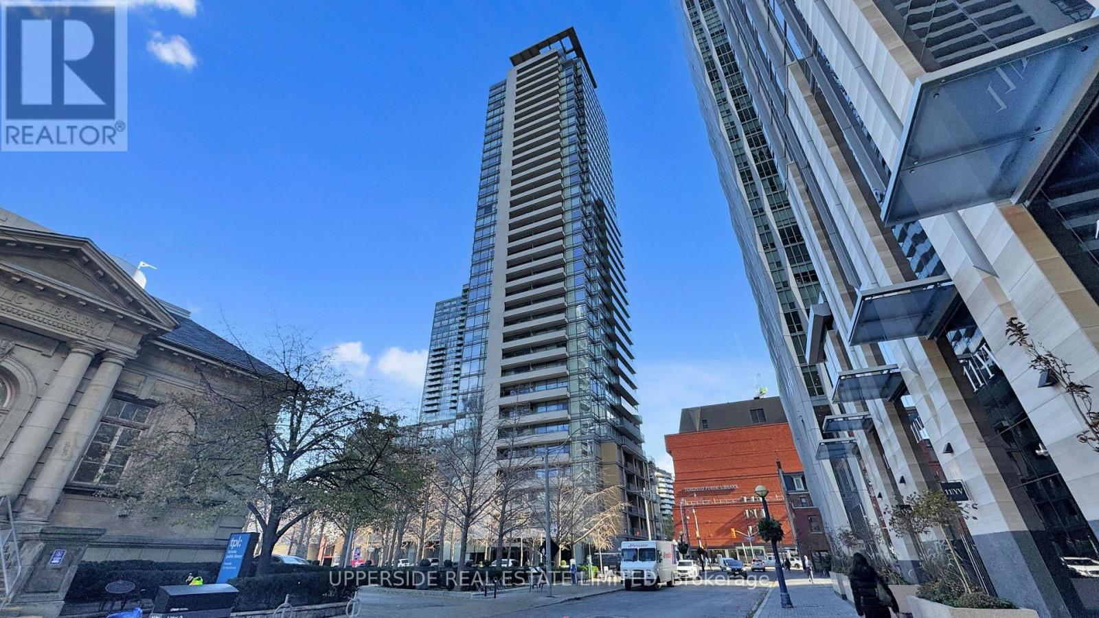 MLS® listing #29195411 for sale located at 502 - 18 YORKVILLE AVENUE
