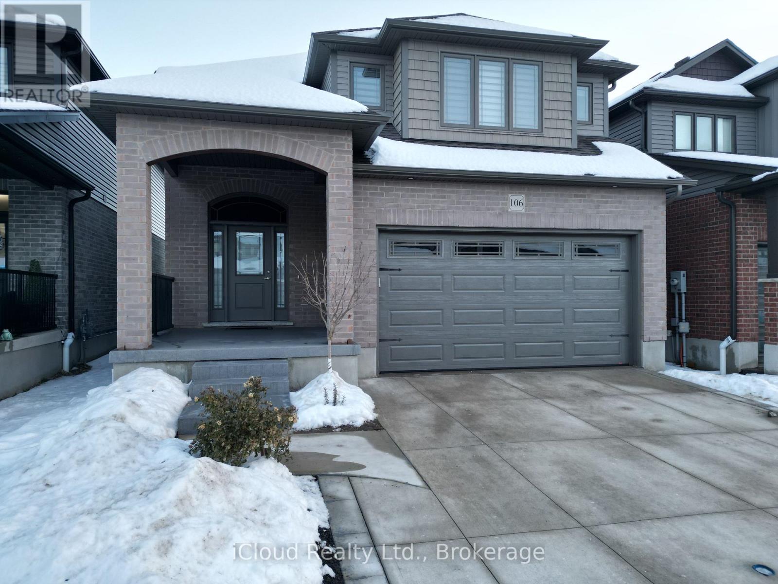 MLS® listing #29195695 for sale located at 106 QUEENSGATE CRESCENT