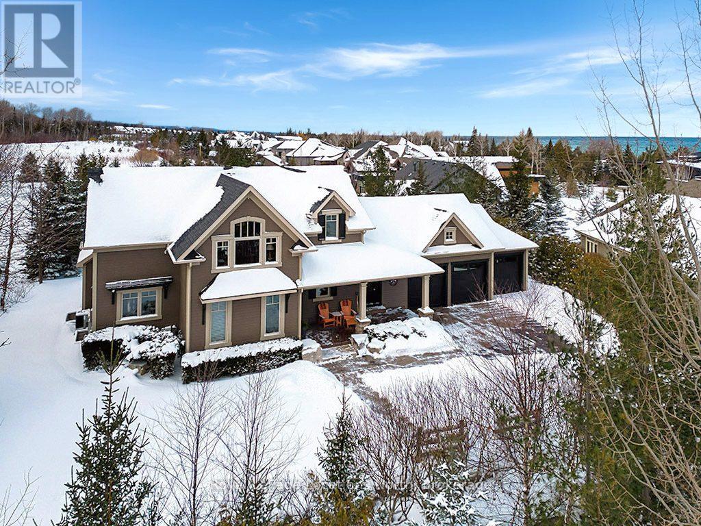 MLS® listing #29195710 for sale located at 376 SUNSET BOULEVARD