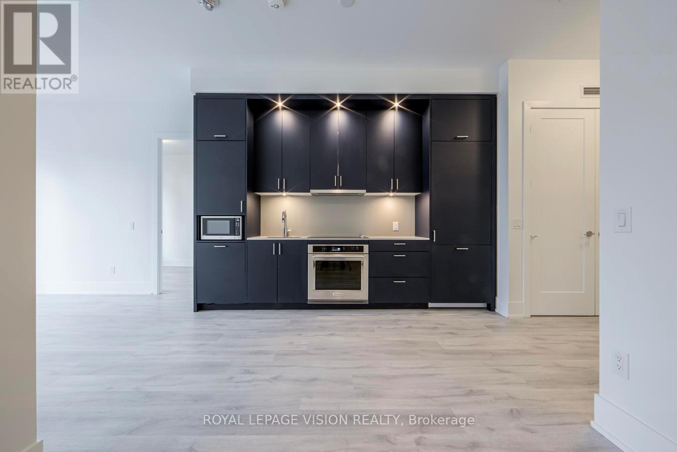 MLS® listing #29195974 for sale located at 702 - 480 FRONT STREET W