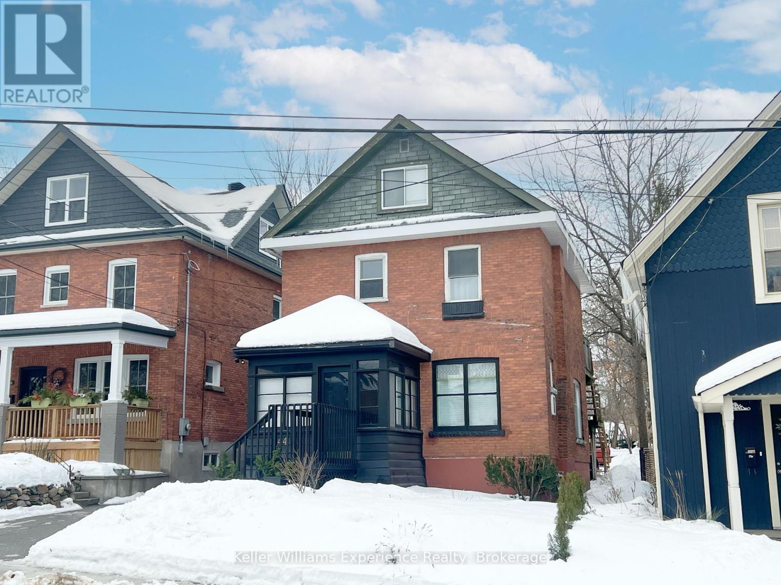 MLS® listing #29196028 for sale located at 344 FIRST STREET