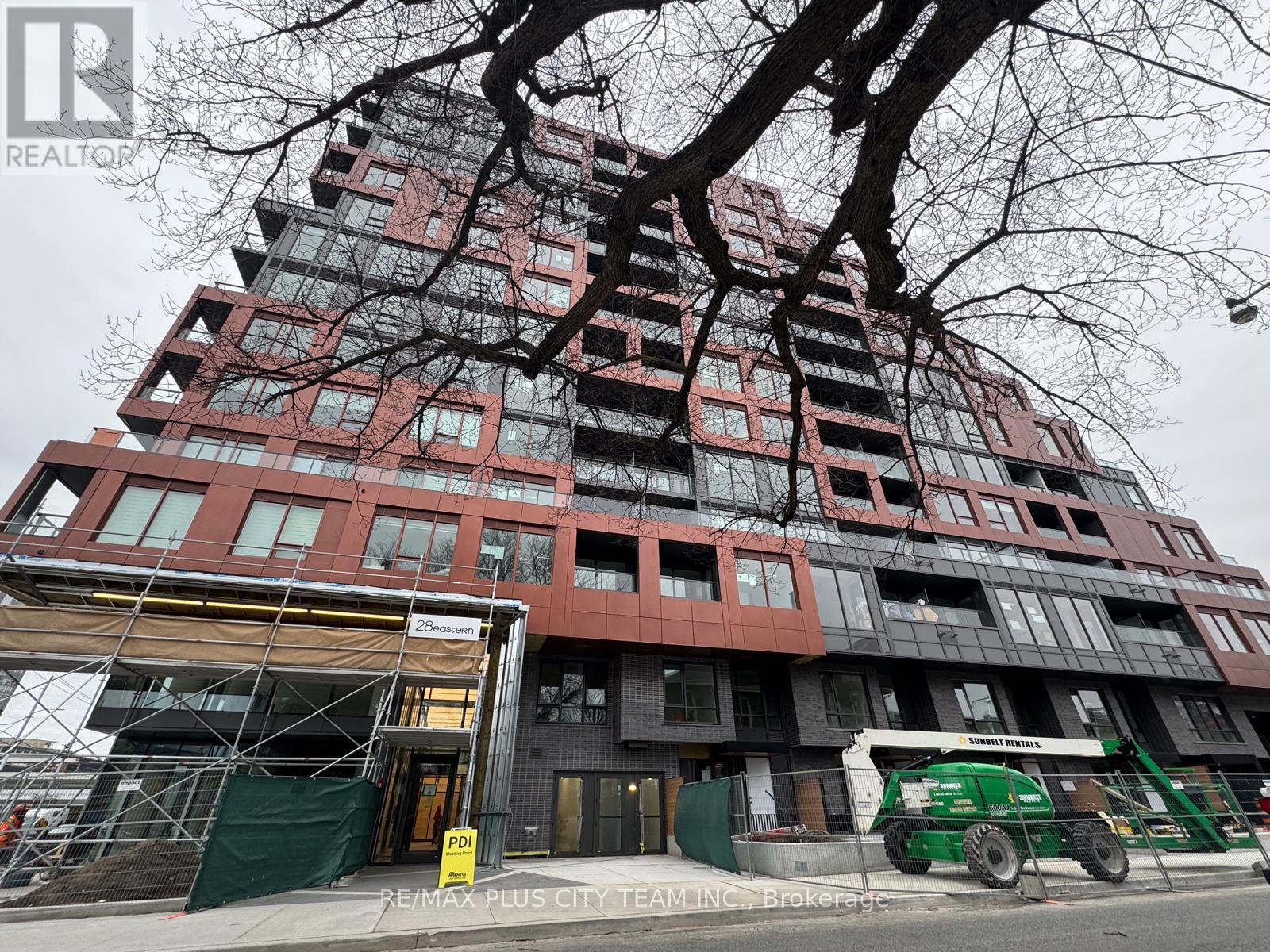 MLS® listing #29196085 for sale located at 922 - 28 EASTERN AVENUE