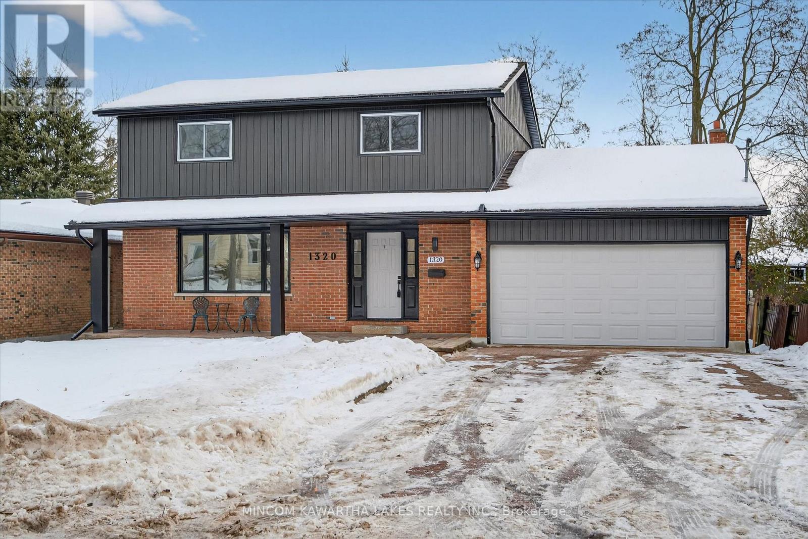 MLS® listing #29196225 for sale located at 1320 ALBERTUS AVENUE