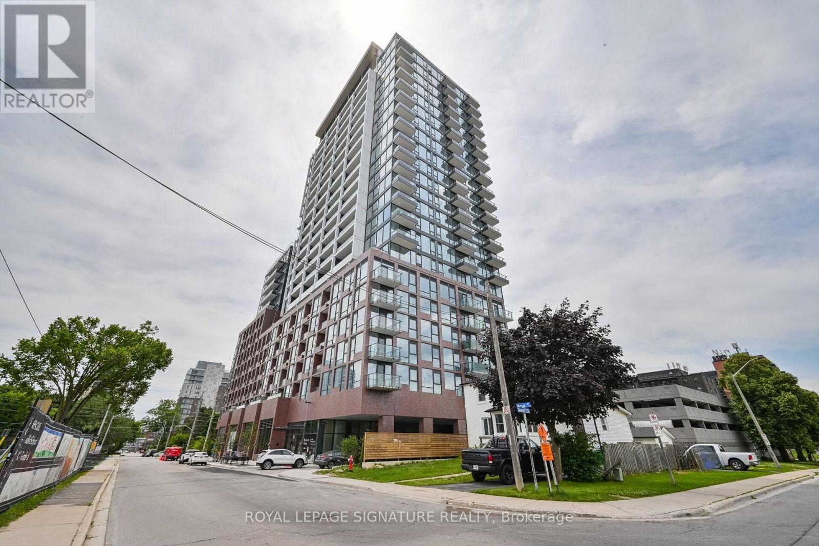 MLS® listing #29196643 for sale located at 507 - 28 ANN STREET