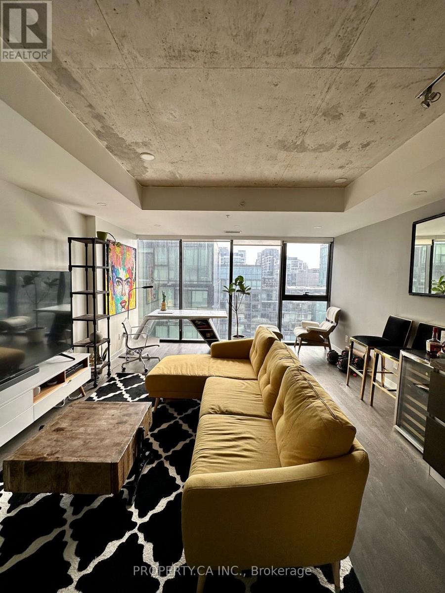 MLS® listing #29197869 for sale located at 1010 - 629 KING STREET W