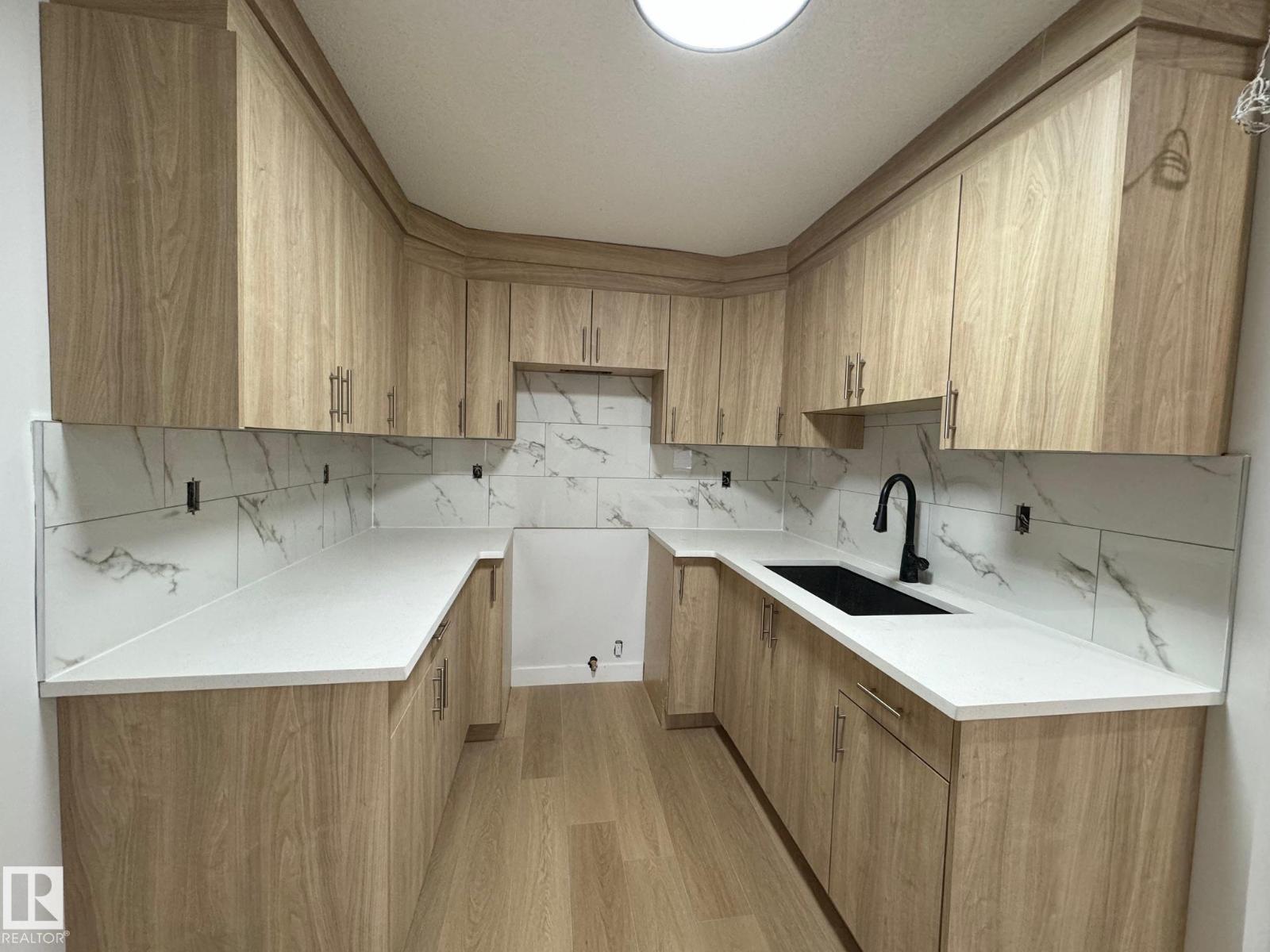 MLS® listing #29201682 for sale located at #402 7404 108 ST NW