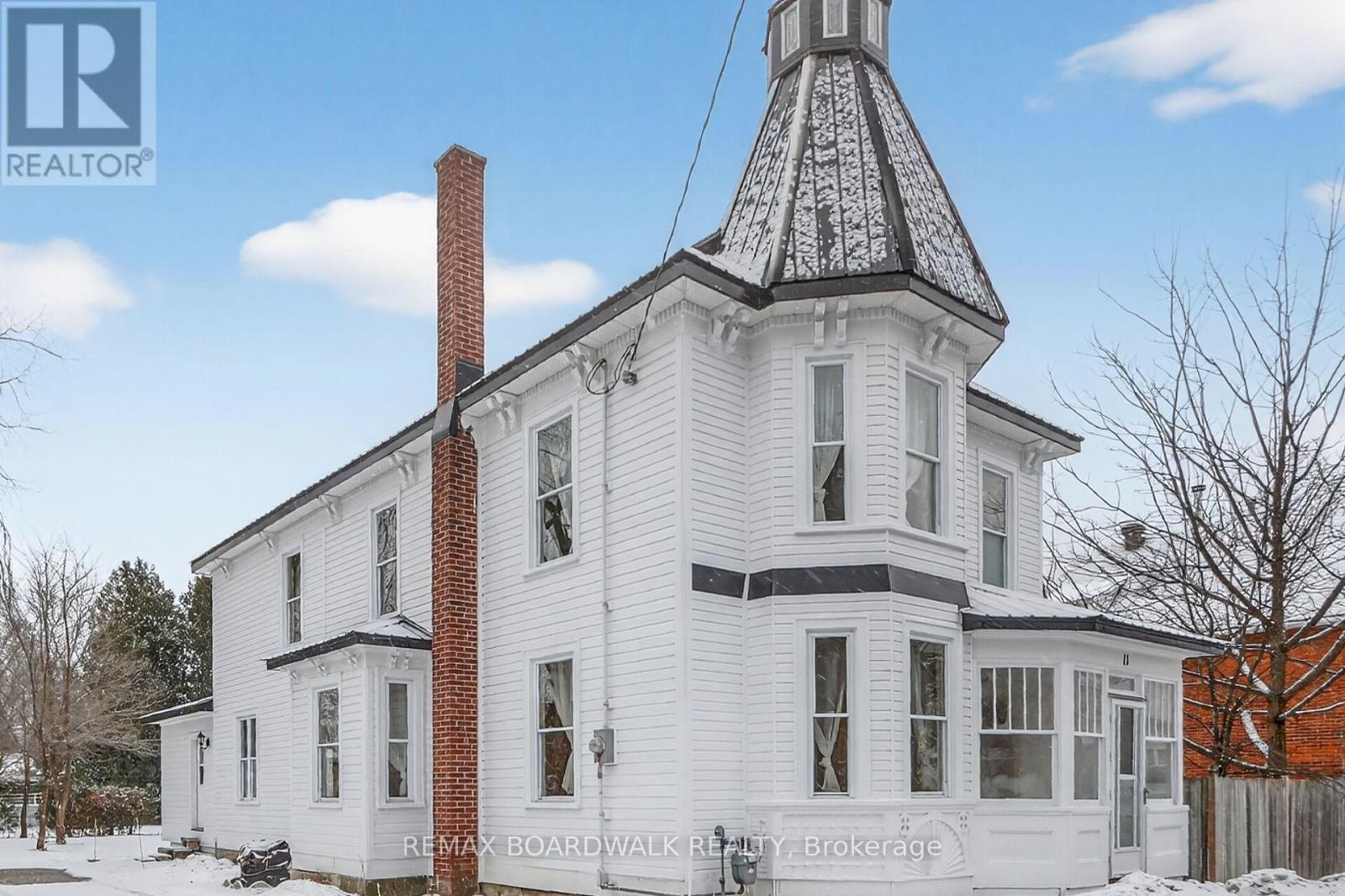 MLS® listing #29202916 for sale located at 11 ALFRED STREET