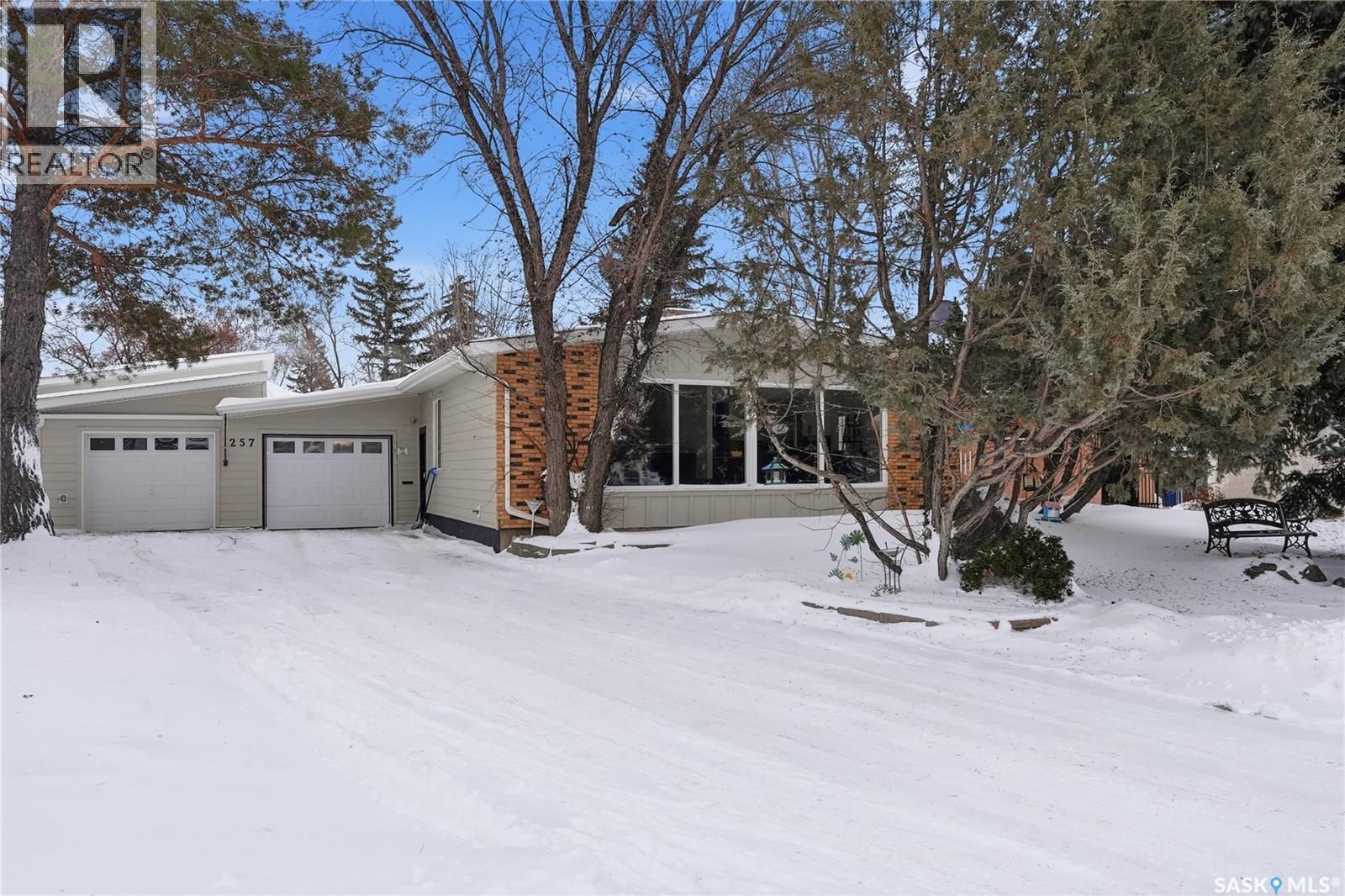 MLS® listing #29202953 for sale located at 257 Campion CRESCENT