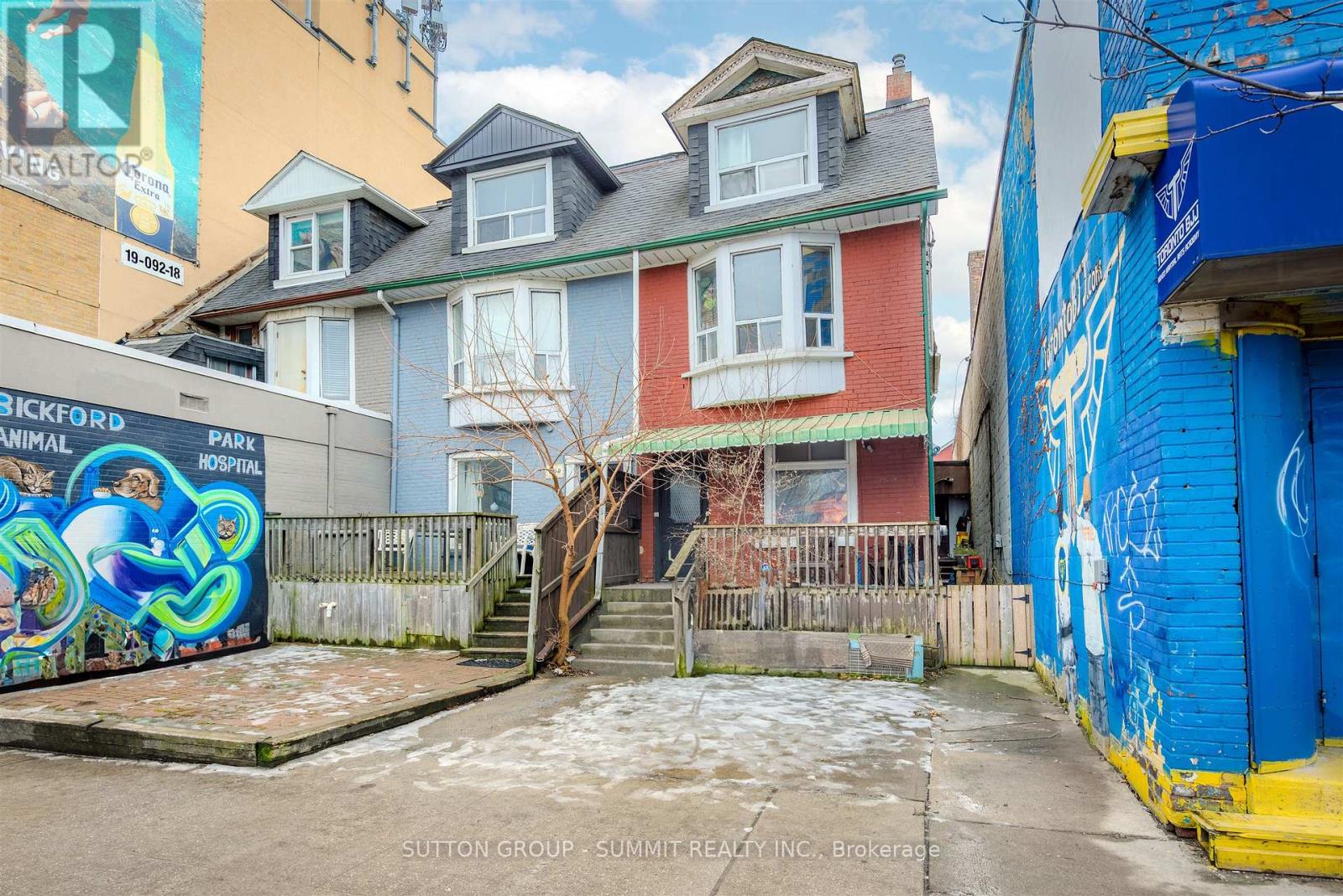 MLS® listing #29203011 for sale located at 811 BLOOR STREET W