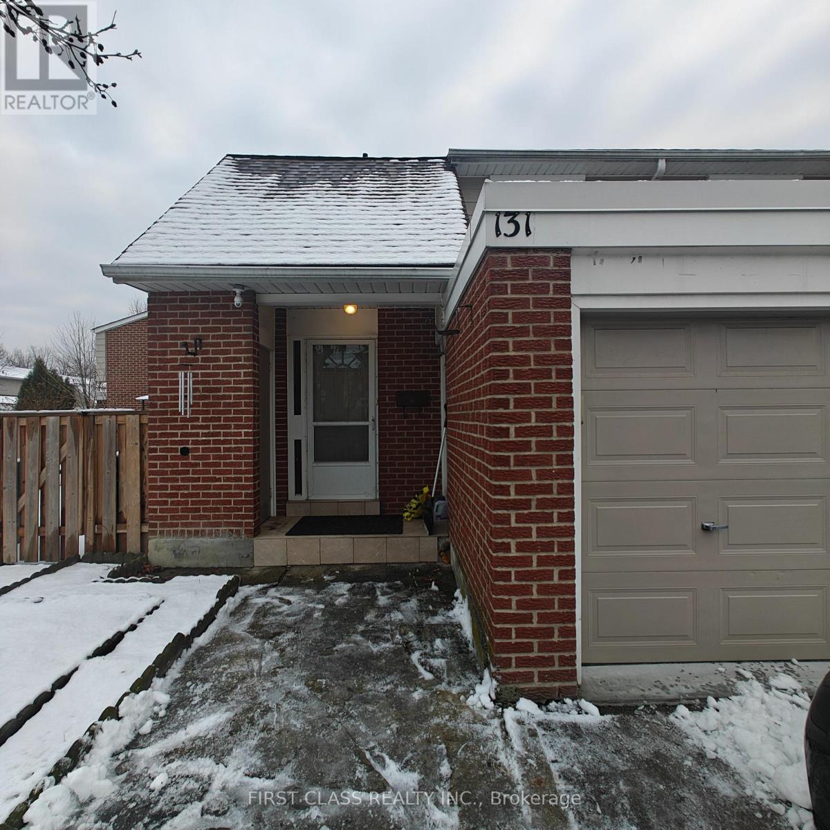 MLS® listing #29203253 for sale located at 131 - 215 MISSISSAUGA VALLEY