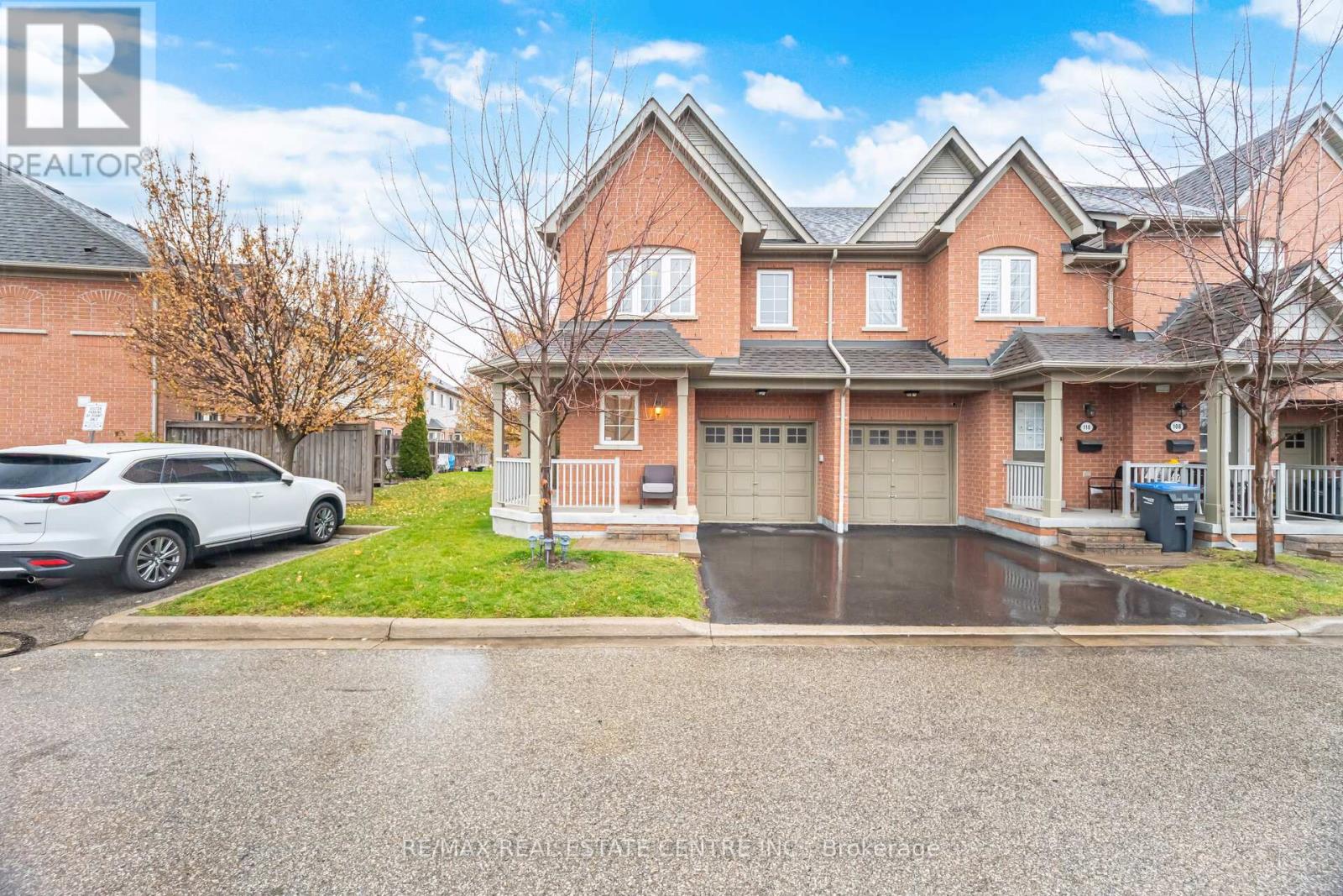 MLS® listing #29203278 for sale located at 112 - 3150 ERIN CENTRE BOULEVARD