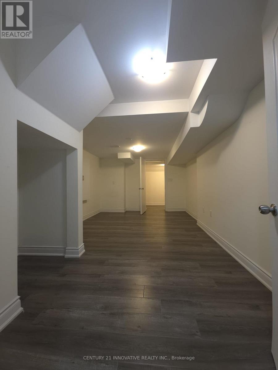 MLS® listing #29203476 for sale located at 86 HUMBERSTONE CRESCENT