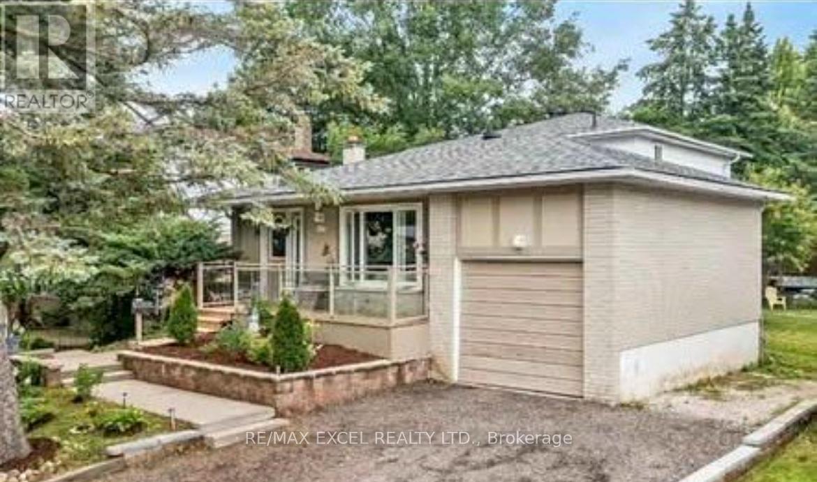 MLS® listing #29203804 for sale located at BSMT - 12 COLLEGE CRESCENT