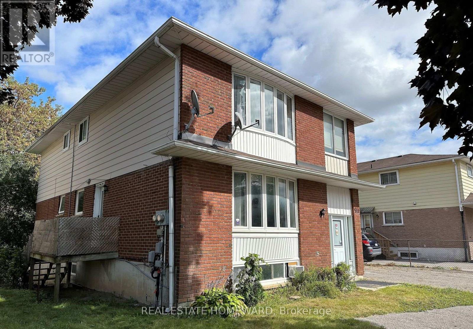 MLS® listing #29203859 for sale located at MAIN - 511 HARRIS COURT