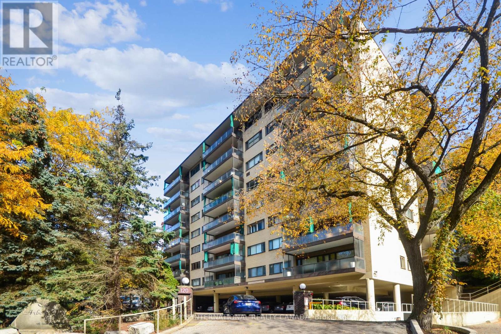 MLS® listing #29204118 for sale located at 512 - 120 ROSEDALE VALLEY ROAD