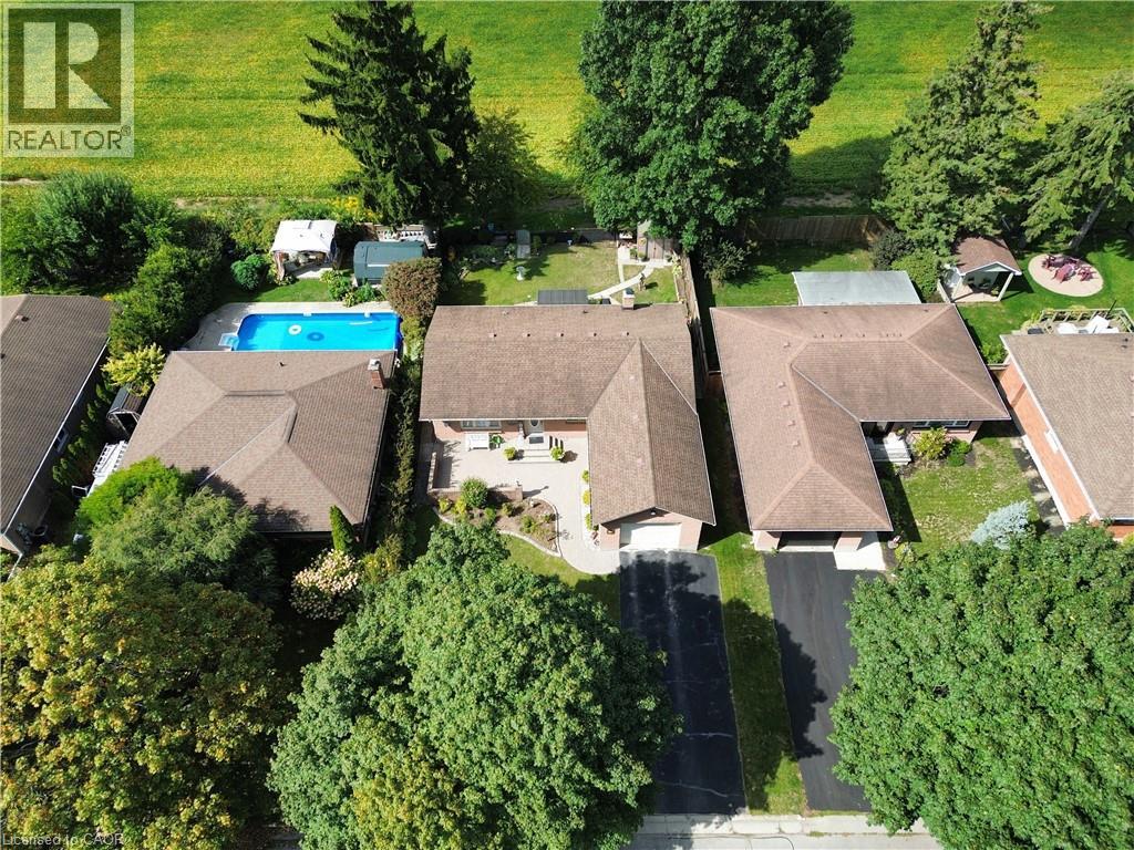 MLS® listing #29204243 for sale located at 26 DOUGLAS Avenue