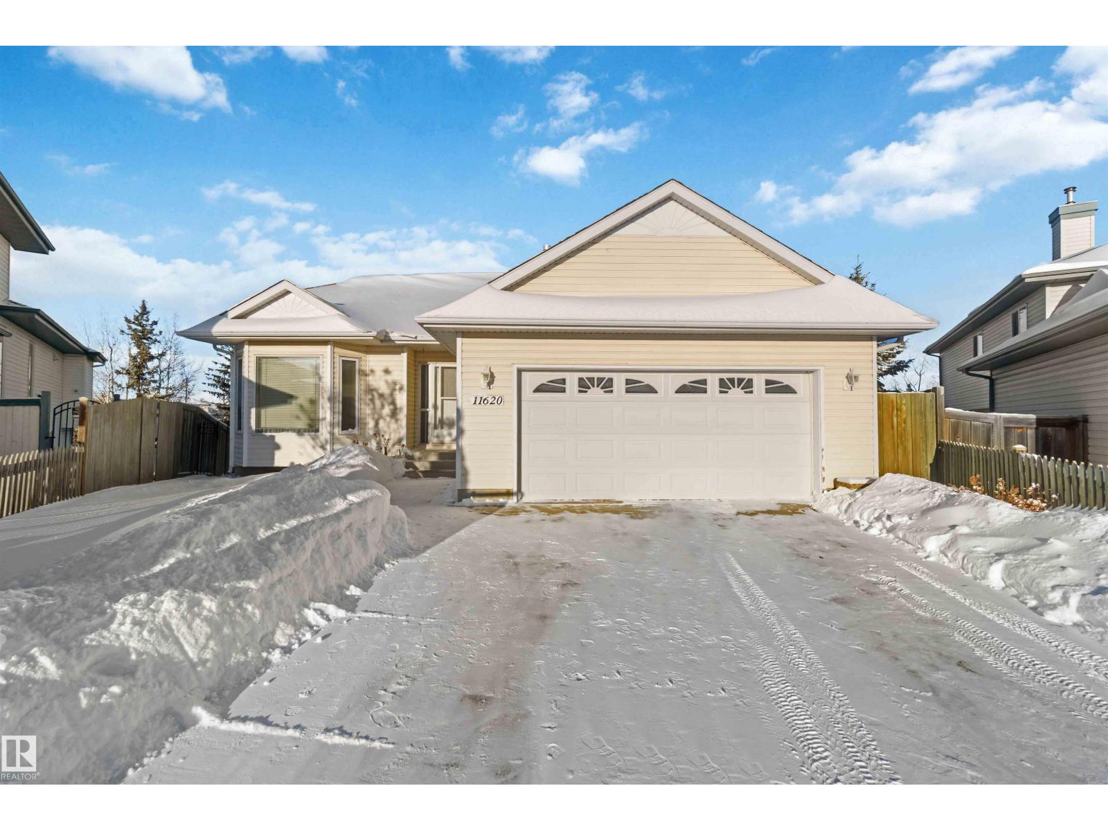 MLS® listing #29204354 for sale located at 11620 170 AV NW