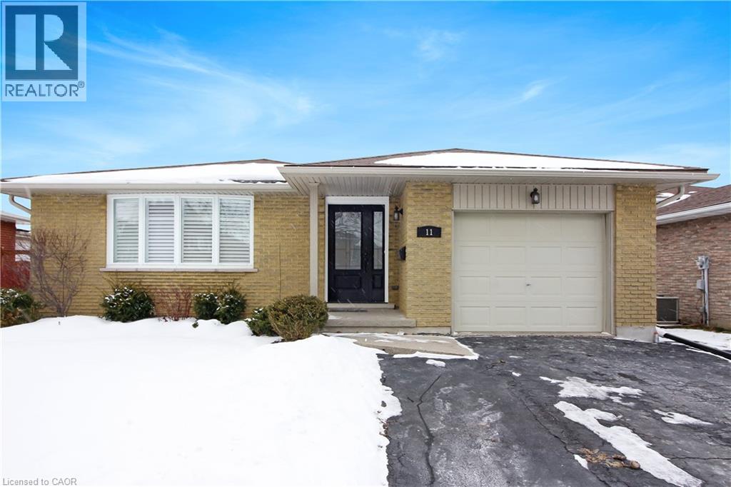 MLS® listing #29204374 for sale located at 11 WORDSWORTH Place Unit# LOWER