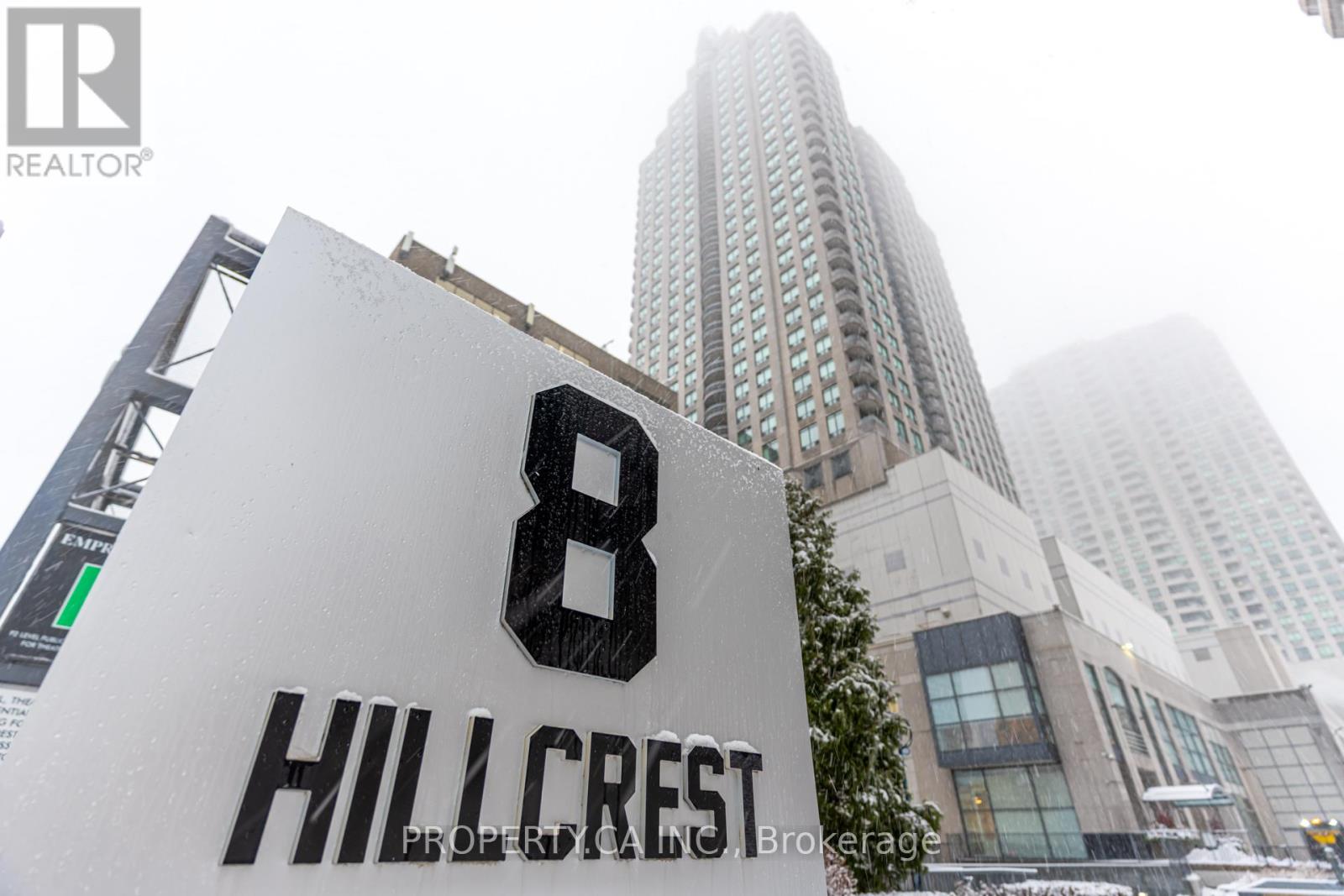 MLS® listing #29204605 for sale located at 2309 - 8 HILLCREST AVENUE