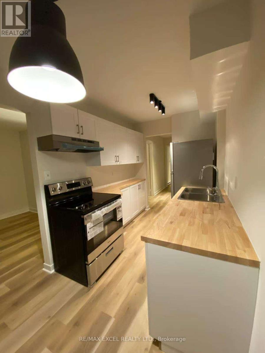 MLS® listing #29204834 for sale located at 111 ALBERT STREET S