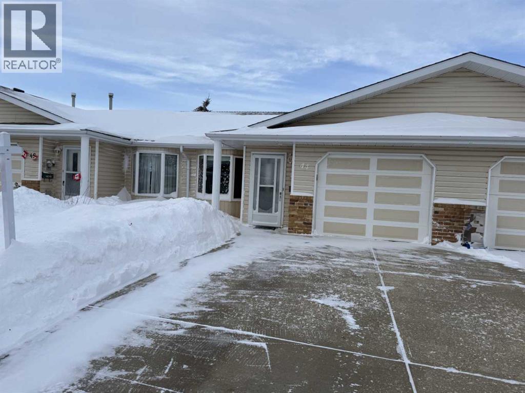 MLS® listing #29204879 for sale located at 44 Dale Close