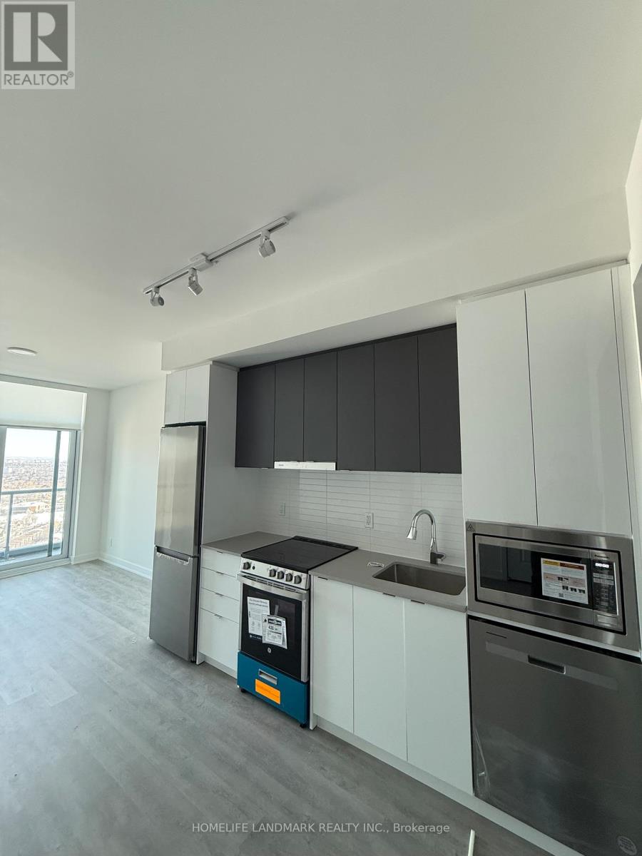 MLS® listing #29205313 for sale located at 3009 - 50 UPPER MALL WAY