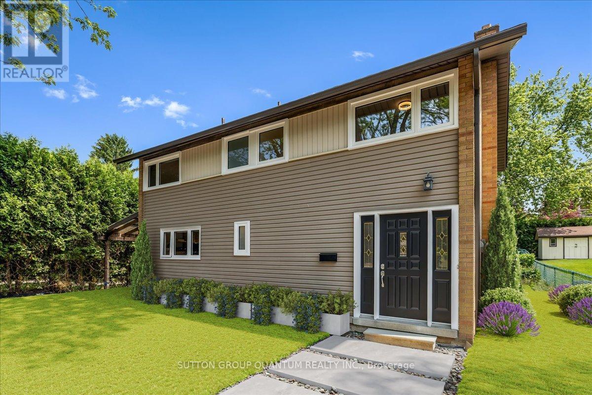 MLS® listing #29205522 for sale located at UNIT 2 - 18 PLEASANT AVENUE