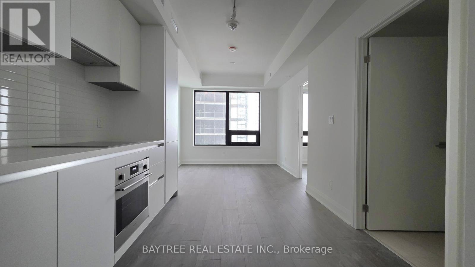 MLS® listing #29205628 for sale located at 1509 - 2 ERSKINE ROAD