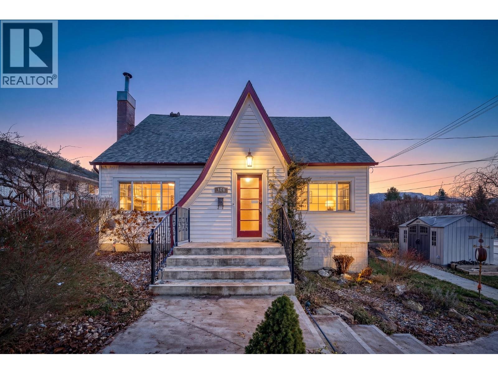 MLS® listing #29206997 for sale located at 306 10th Avenue N